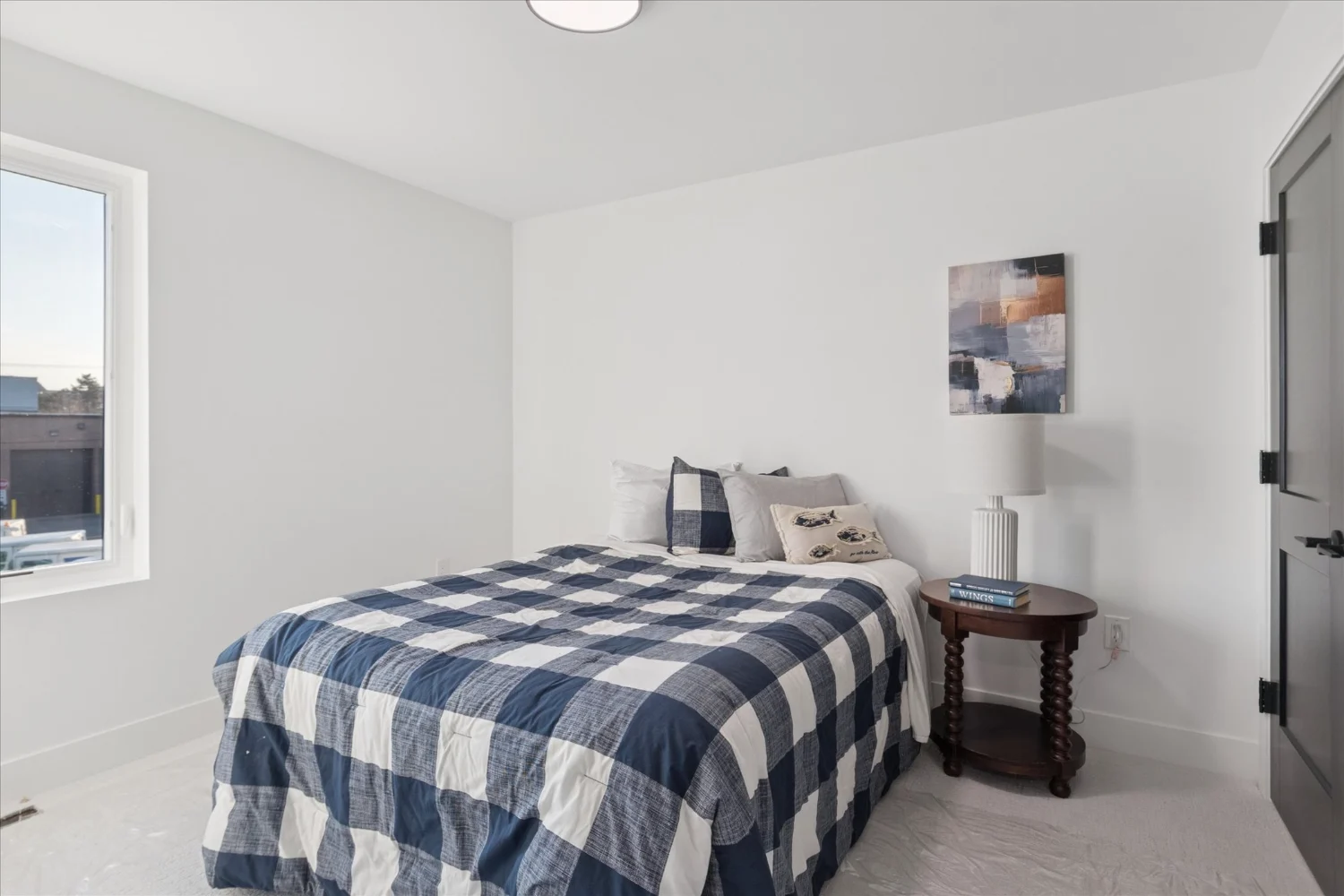 30-125 N Washington Ave-WindowStill-Photography