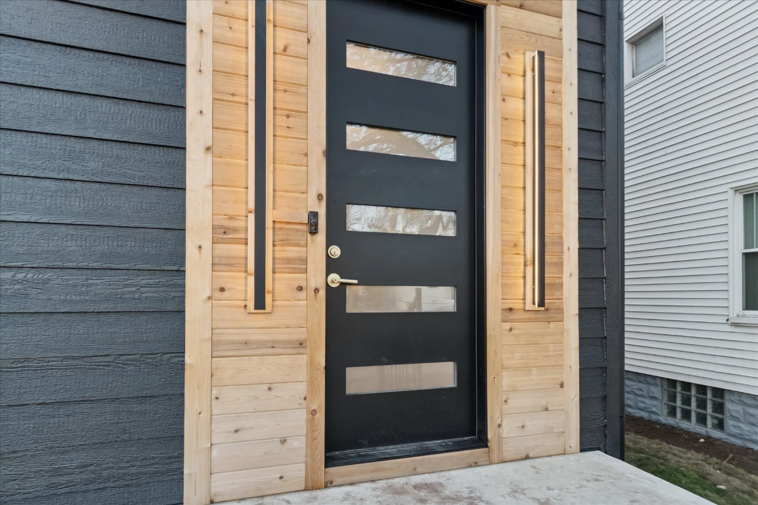 50-125 N Washington Ave-WindowStill-Photography