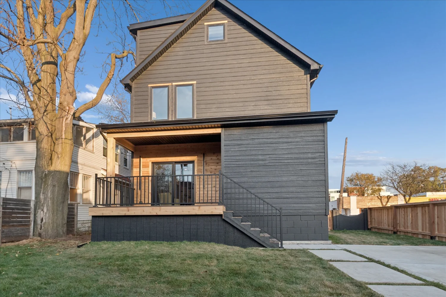 54-125 N Washington Ave-WindowStill-Photography