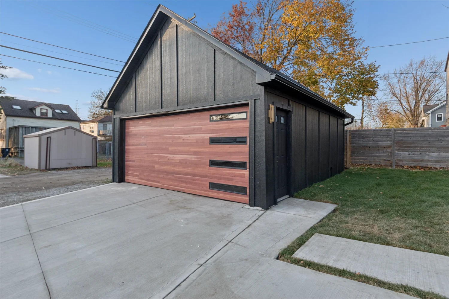 57-125 N Washington Ave-WindowStill-Photography